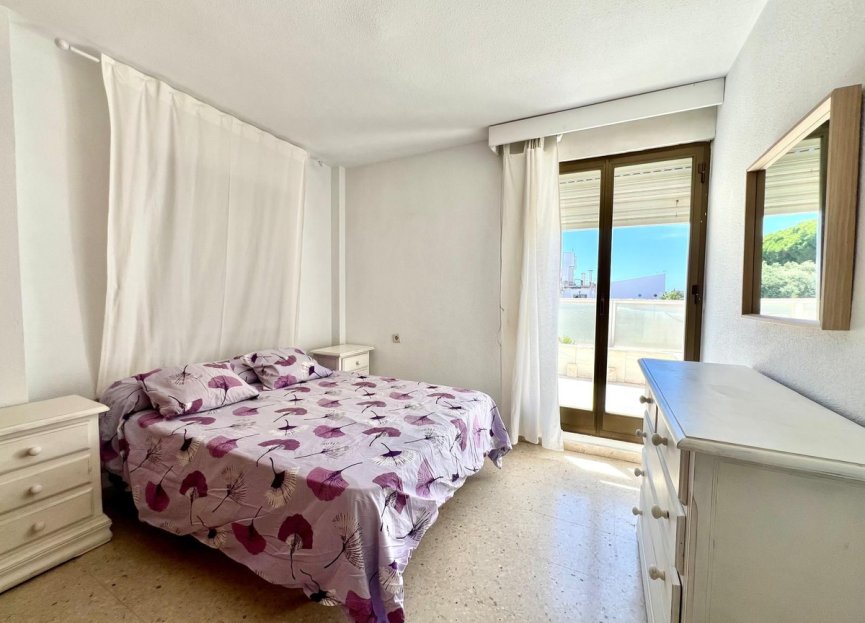 Resale - Apartment - Top Floor Apartment - Marbella - Elviria