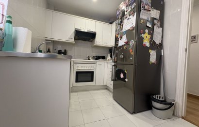 Resale - Ground floor apartment - Estepona - Atalaya