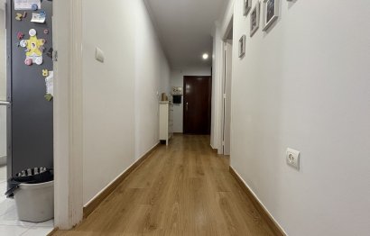 Resale - Ground floor apartment - Estepona - Atalaya