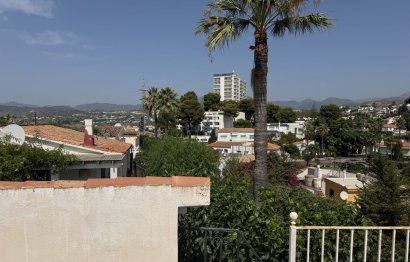 Resale - House - Detached Villa - Marbella - Nueva Andalucia
