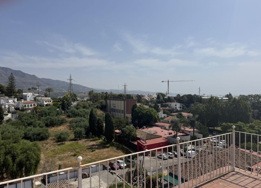 Resale - House - Detached Villa - Marbella - Nueva Andalucia