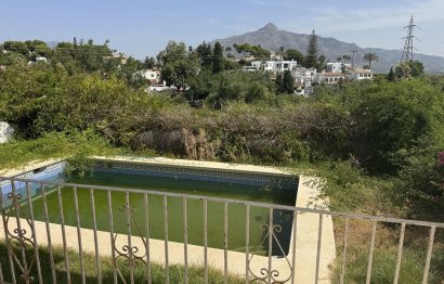 Resale - House - Detached Villa - Marbella - Nueva Andalucia