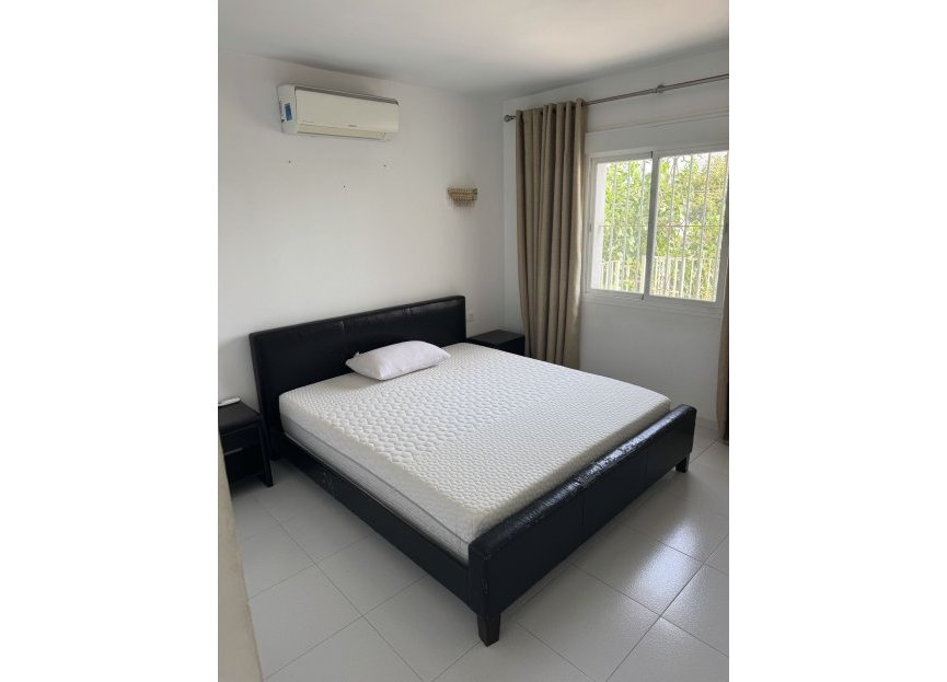 Resale - House - Detached Villa - Marbella - Nueva Andalucia