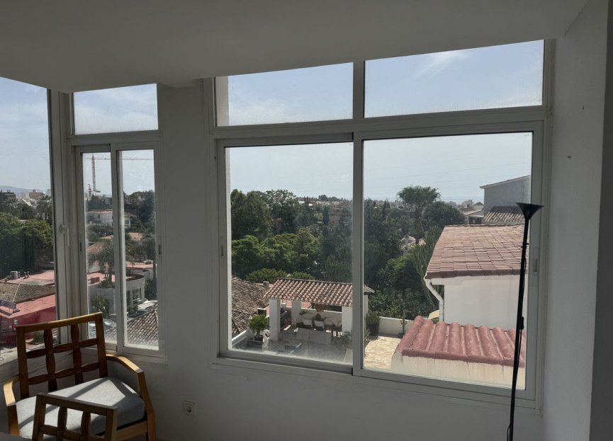 Resale - House - Detached Villa - Marbella - Nueva Andalucia