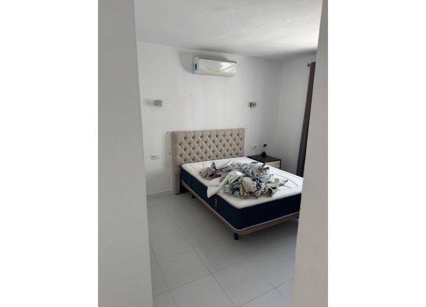 Resale - House - Detached Villa - Marbella - Nueva Andalucia