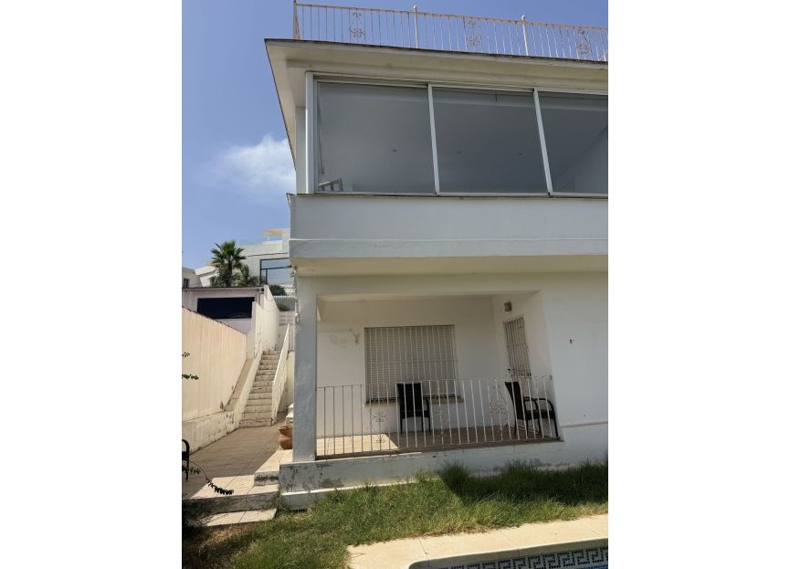 Resale - House - Detached Villa - Marbella - Nueva Andalucia