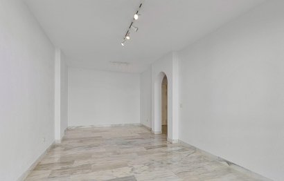 Resale - Apartment - Middle Floor Apartment - Marbella - Marbella Centro