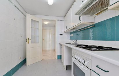 Resale - Apartment - Middle Floor Apartment - Marbella - Marbella Centro