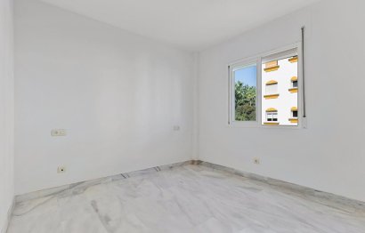 Resale - Apartment - Middle Floor Apartment - Marbella - Marbella Centro