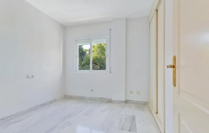 Resale - Apartment - Middle Floor Apartment - Marbella - Marbella Centro