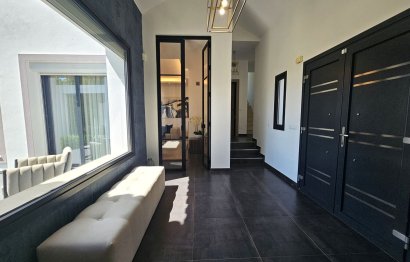 Resale - House - Detached Villa - Benahavís - Benahavís Centro