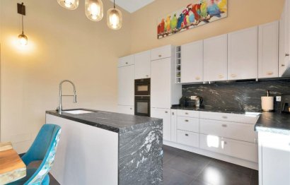 Resale - House - Detached Villa - Benahavís - Benahavís Centro