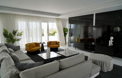 Resale - House - Detached Villa - Estepona - Cancelada