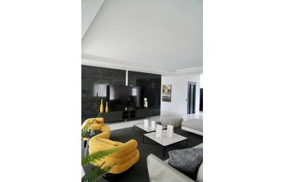 Resale - House - Detached Villa - Estepona - Cancelada