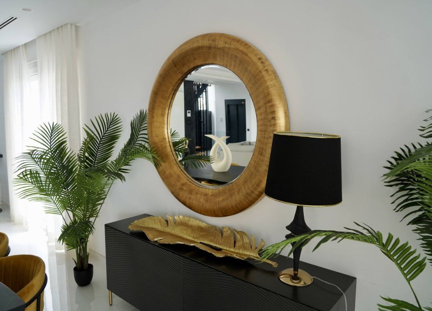 Resale - House - Detached Villa - Estepona - Cancelada