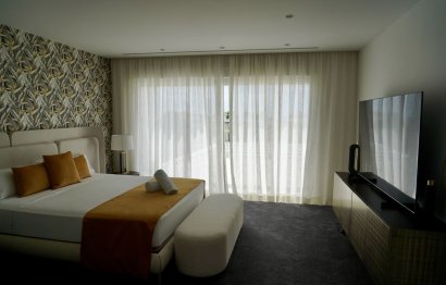 Resale - House - Detached Villa - Estepona - Cancelada