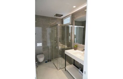 Resale - House - Detached Villa - Estepona - Cancelada