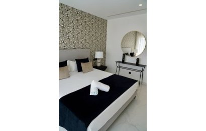 Resale - House - Detached Villa - Estepona - Cancelada