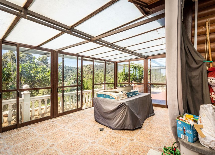 Resale - House - Finca - Cortijo - Estepona - Estepona Centro