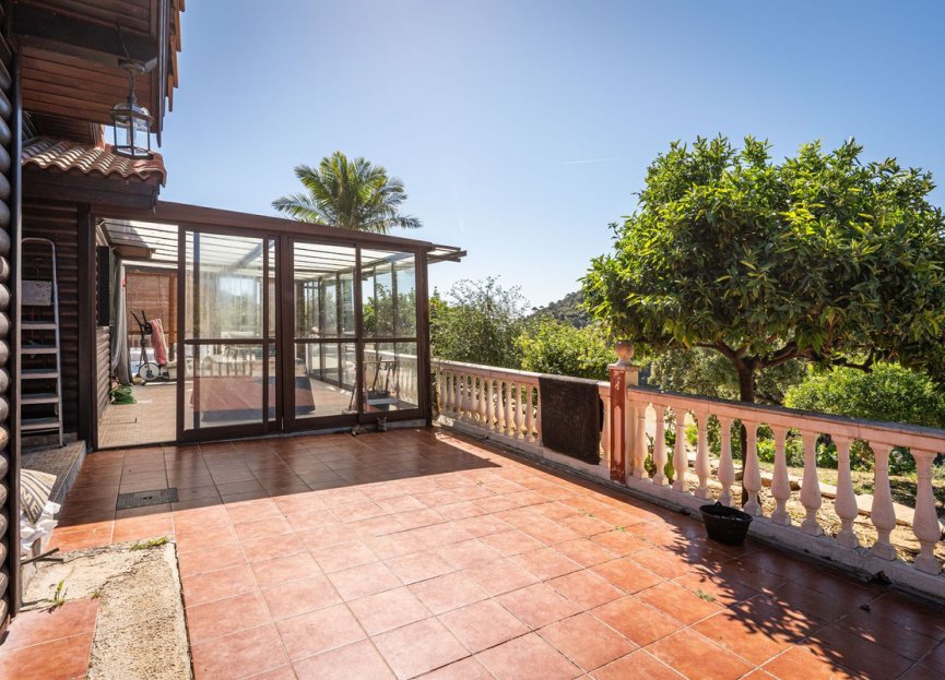 Resale - House - Finca - Cortijo - Estepona - Estepona Centro