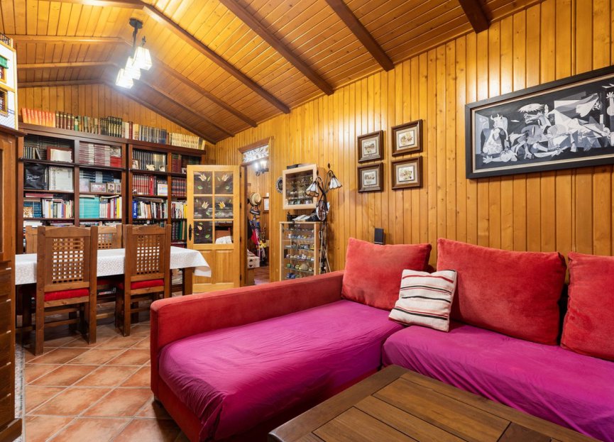 Resale - House - Finca - Cortijo - Estepona - Estepona Centro