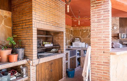 Resale - House - Finca - Cortijo - Estepona - Estepona Centro