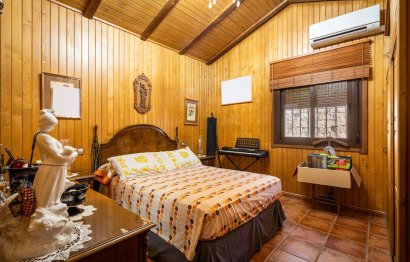 Resale - House - Finca - Cortijo - Estepona - Estepona Centro