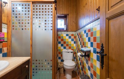 Resale - House - Finca - Cortijo - Estepona - Estepona Centro