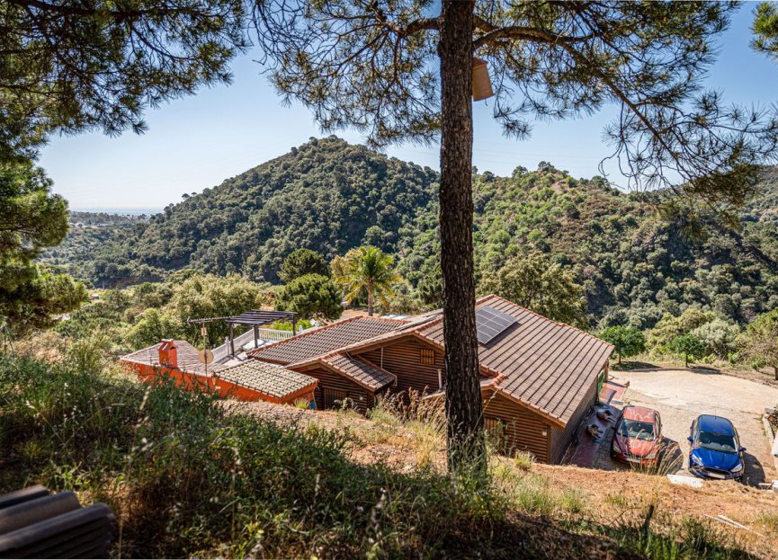 Resale - House - Finca - Cortijo - Estepona - Estepona Centro