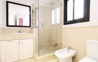 Resale - Ground floor apartment - Benahavís - Benahavís Centro