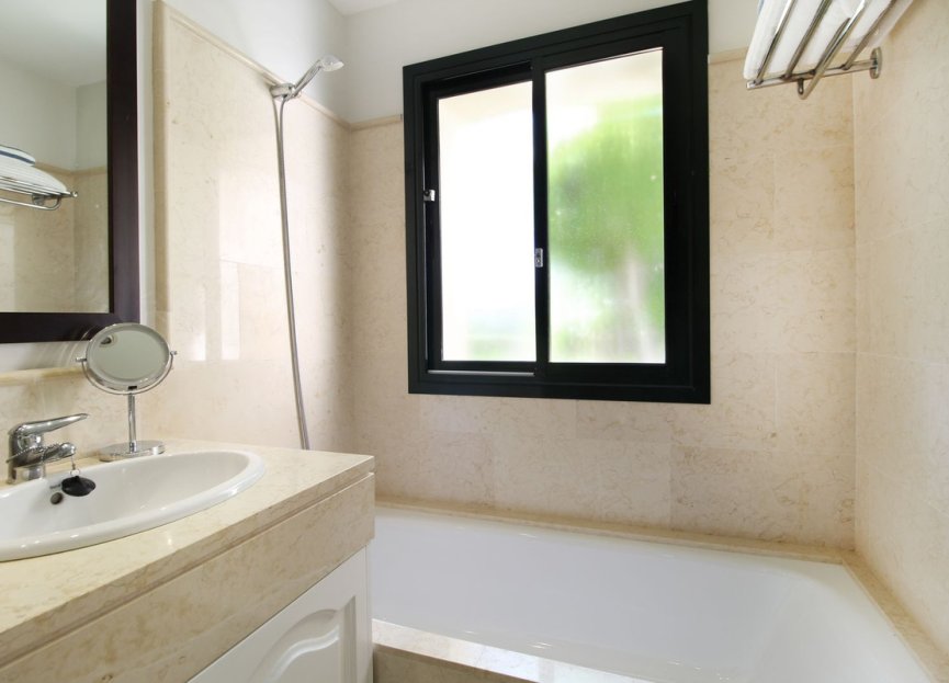 Resale - Ground floor apartment - Benahavís - Benahavís Centro