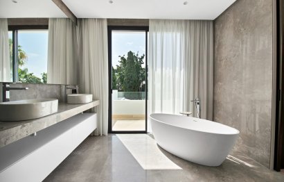 Resale - House - Detached Villa - Marbella - The Golden Mile