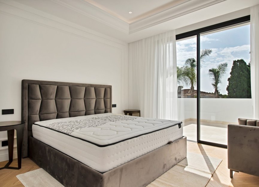 Resale - House - Detached Villa - Marbella - The Golden Mile