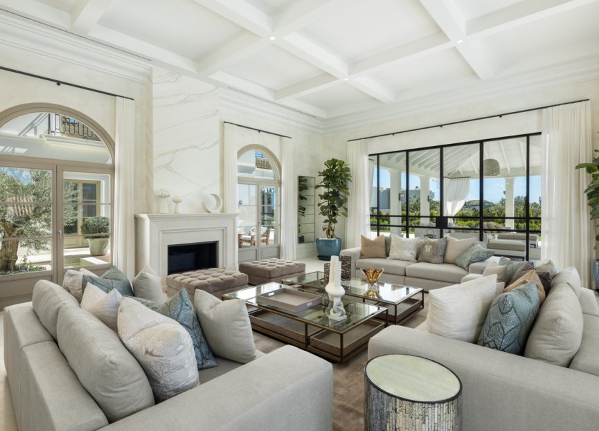 Resale - House - Detached Villa - Marbella - Nueva Andalucia