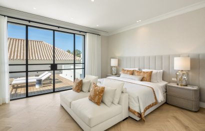 Resale - House - Detached Villa - Marbella - Nueva Andalucia