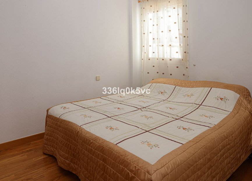 Resale - Apartment - Middle Floor Apartment - Benahavís - Benahavís Centro