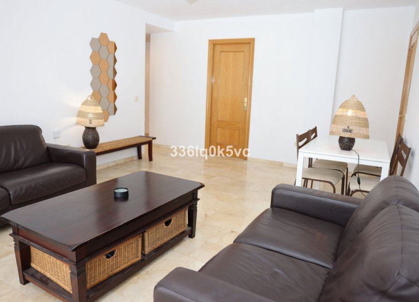 Resale - Apartment - Middle Floor Apartment - Benahavís - Benahavís Centro