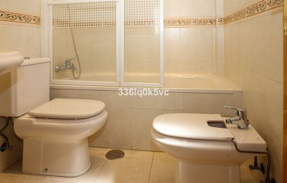 Resale - Apartment - Middle Floor Apartment - Benahavís - Benahavís Centro