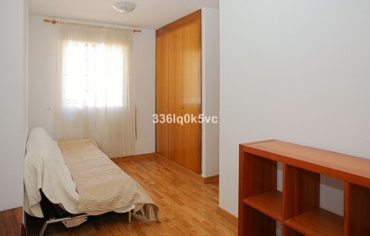 Resale - Apartment - Middle Floor Apartment - Benahavís - Benahavís Centro