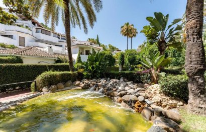 Resale - Apartment - Middle Floor Apartment - Marbella - Elviria