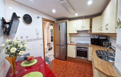 Resale - Apartment - Middle Floor Apartment - Benalmádena - Benalmadena Centro