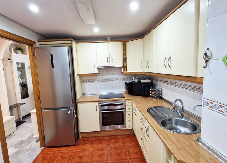 Resale - Apartment - Middle Floor Apartment - Benalmádena - Benalmadena Centro