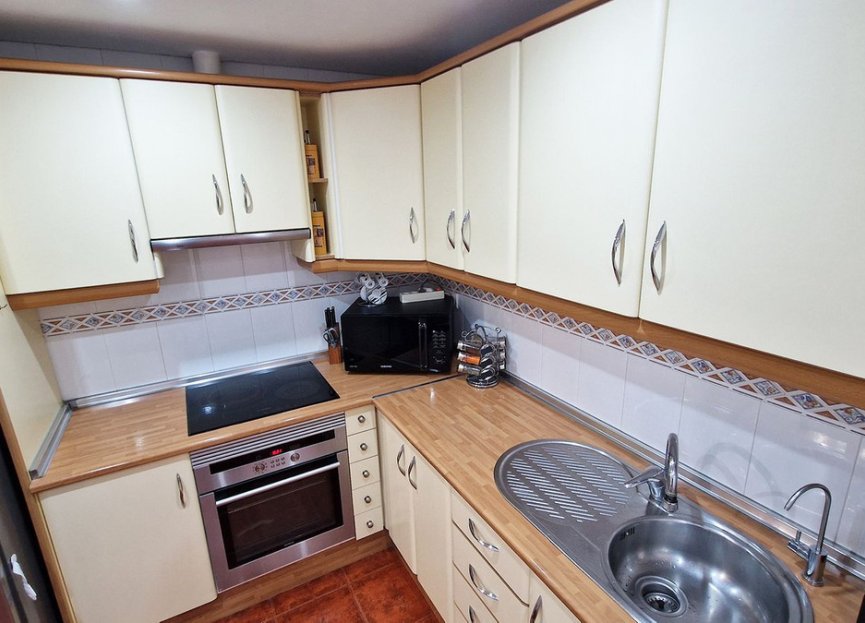 Resale - Apartment - Middle Floor Apartment - Benalmádena - Benalmadena Centro