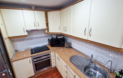 Resale - Apartment - Middle Floor Apartment - Benalmádena - Benalmadena Centro