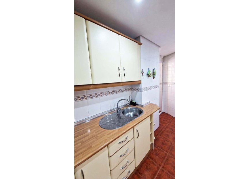 Resale - Apartment - Middle Floor Apartment - Benalmádena - Benalmadena Centro