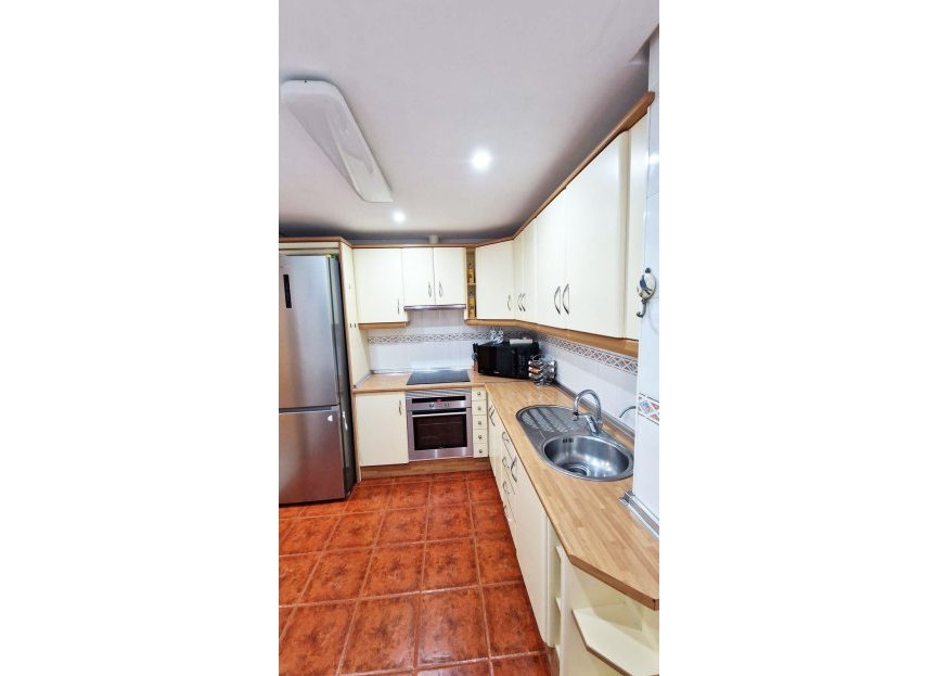 Resale - Apartment - Middle Floor Apartment - Benalmádena - Benalmadena Centro