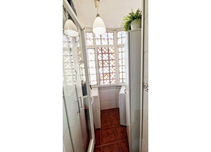 Resale - Apartment - Middle Floor Apartment - Benalmádena - Benalmadena Centro