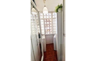 Resale - Apartment - Middle Floor Apartment - Benalmádena - Benalmadena Centro