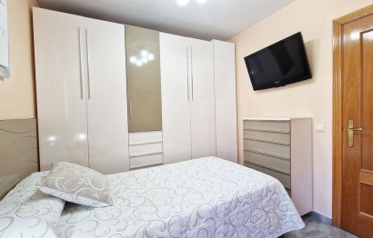 Resale - Apartment - Middle Floor Apartment - Benalmádena - Benalmadena Centro