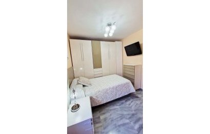 Resale - Apartment - Middle Floor Apartment - Benalmádena - Benalmadena Centro